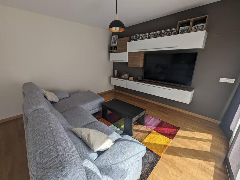 Piso Completo Y Moderno, Burgos Apartamento Exterior foto